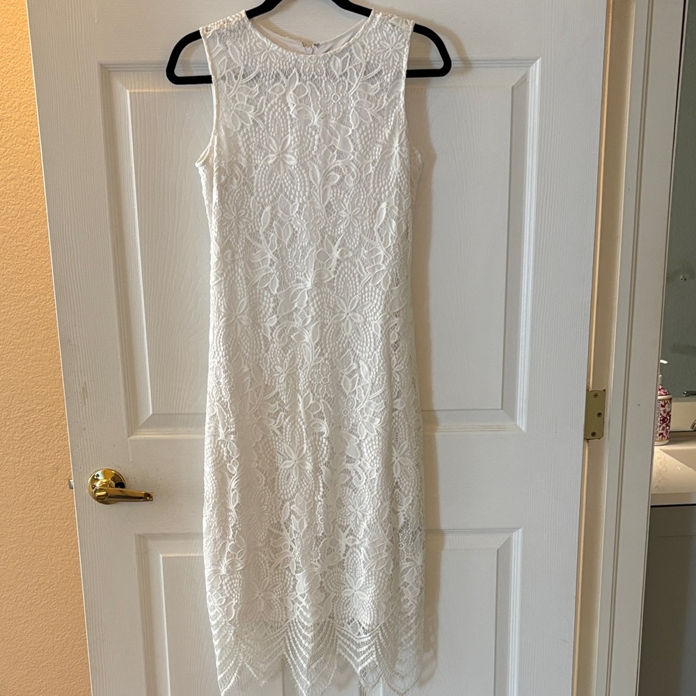 Elegant White Lace Dress